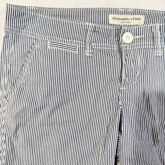 Vintage Y2K Abercrombie & Fitch Blue Wht Stripe Bermuda Shorts Womens 2 Nautical - Picture 4 of 16